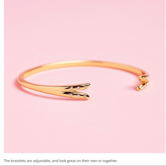 MICHELLE CAMPBELL gold talon bracelet set - Picture 10 of 13